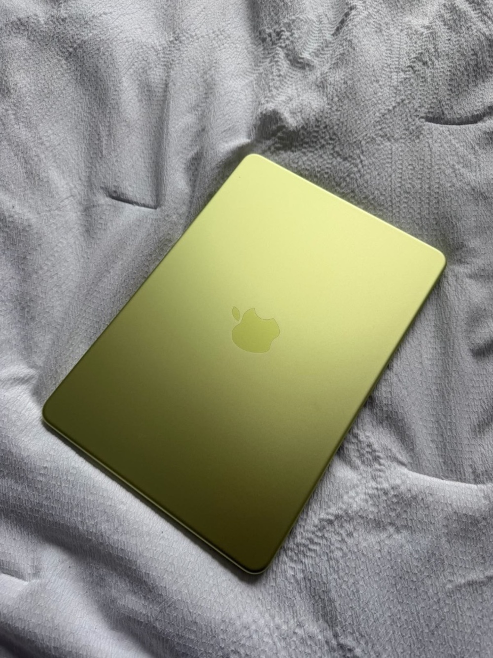Green Macbook Neo